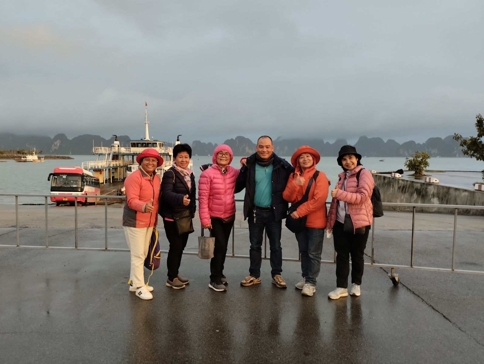 Tuan Chau - Halong bay