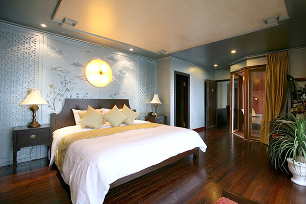 Halong bay cabin