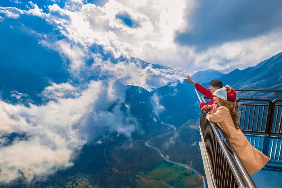 Glass Bridge Sapp- walking