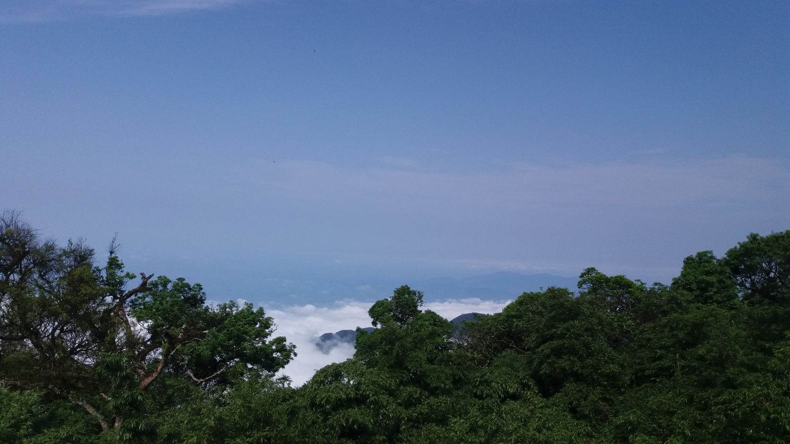 car hire to Tam Dao3