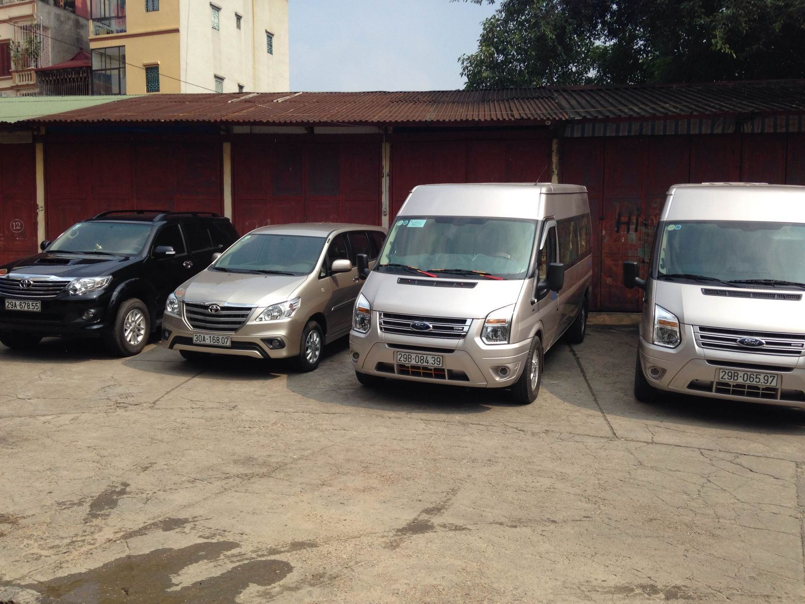 Private car hire to Sapa and Bac Ha market