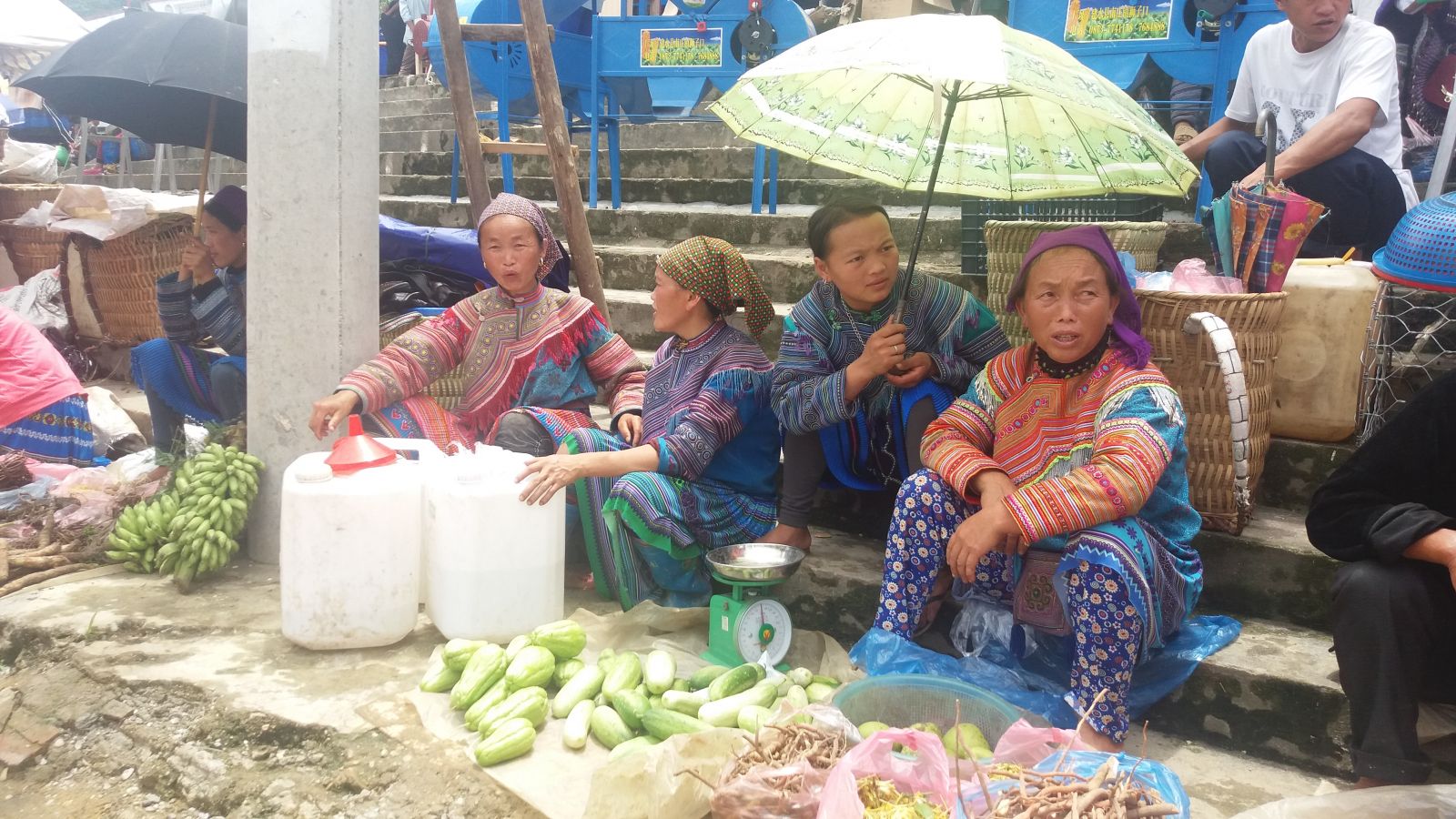 private car hire to Sapa from Hanoi