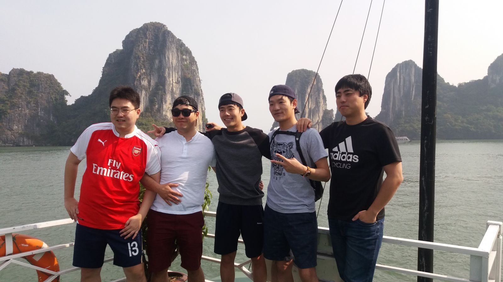car rental hai phong to halong bay1