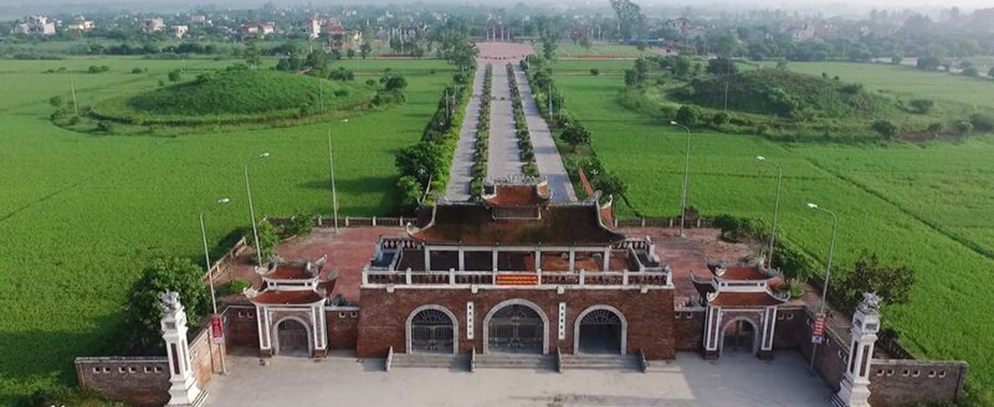 Tran Temple - Gate