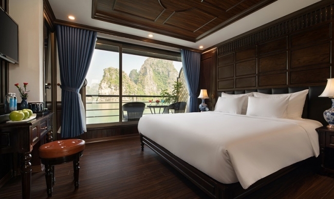 JUNIOR SUITE WITH PRIVATE BALCONY