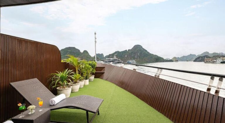 HONEYMOON (VIP) with Terrace