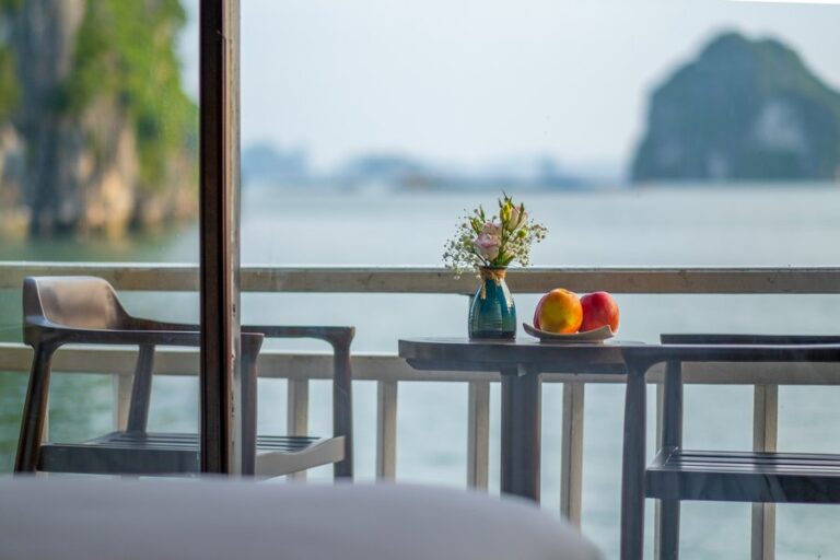 SUITE OCEAN VIEW BALCONY