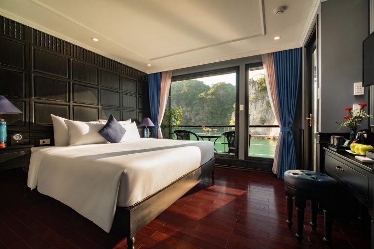 Junior Suite – Private Ocean View Balcony