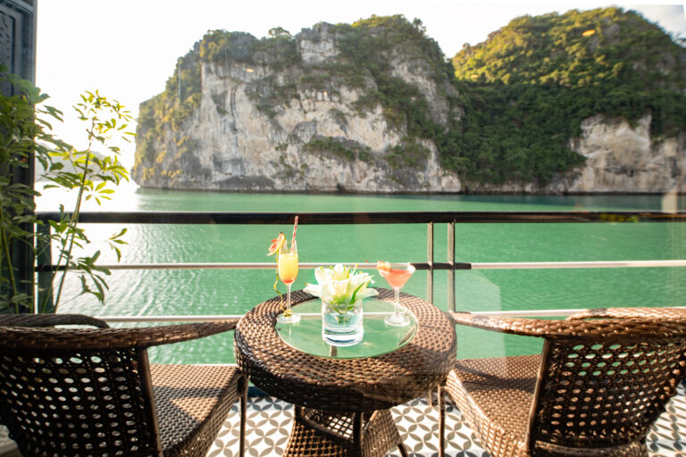 Family Connecting Suite – Private Ocean View Balcony