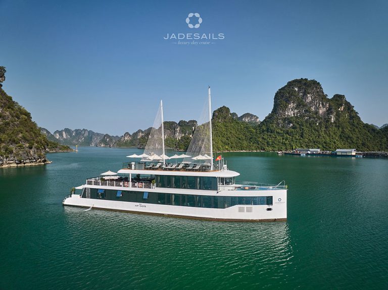 JadeSails Day Cruise: The Ultimate 5-Star Halong Bay Escape