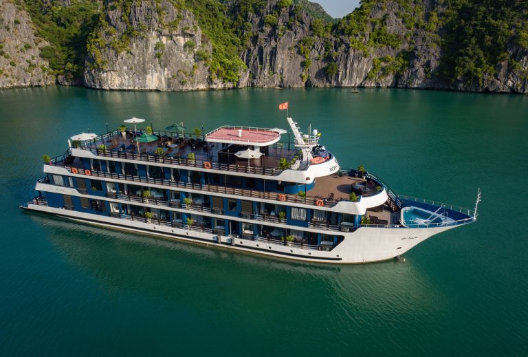 Experience 5-Star Elegance on Rosy Cruise Lan Ha Bay