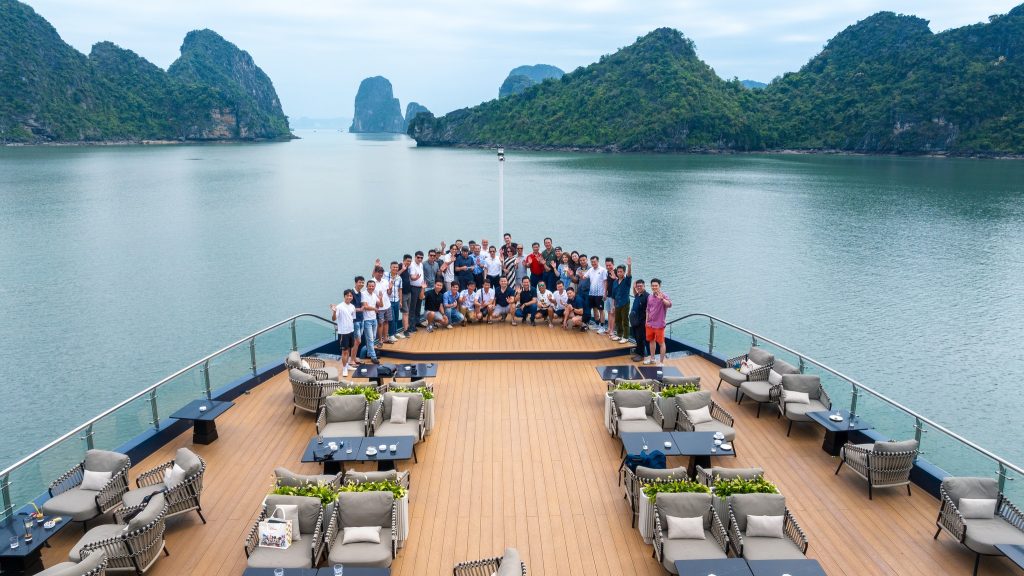 Experience Lan Ha Bay in Style with 6-Star Azura Cruise