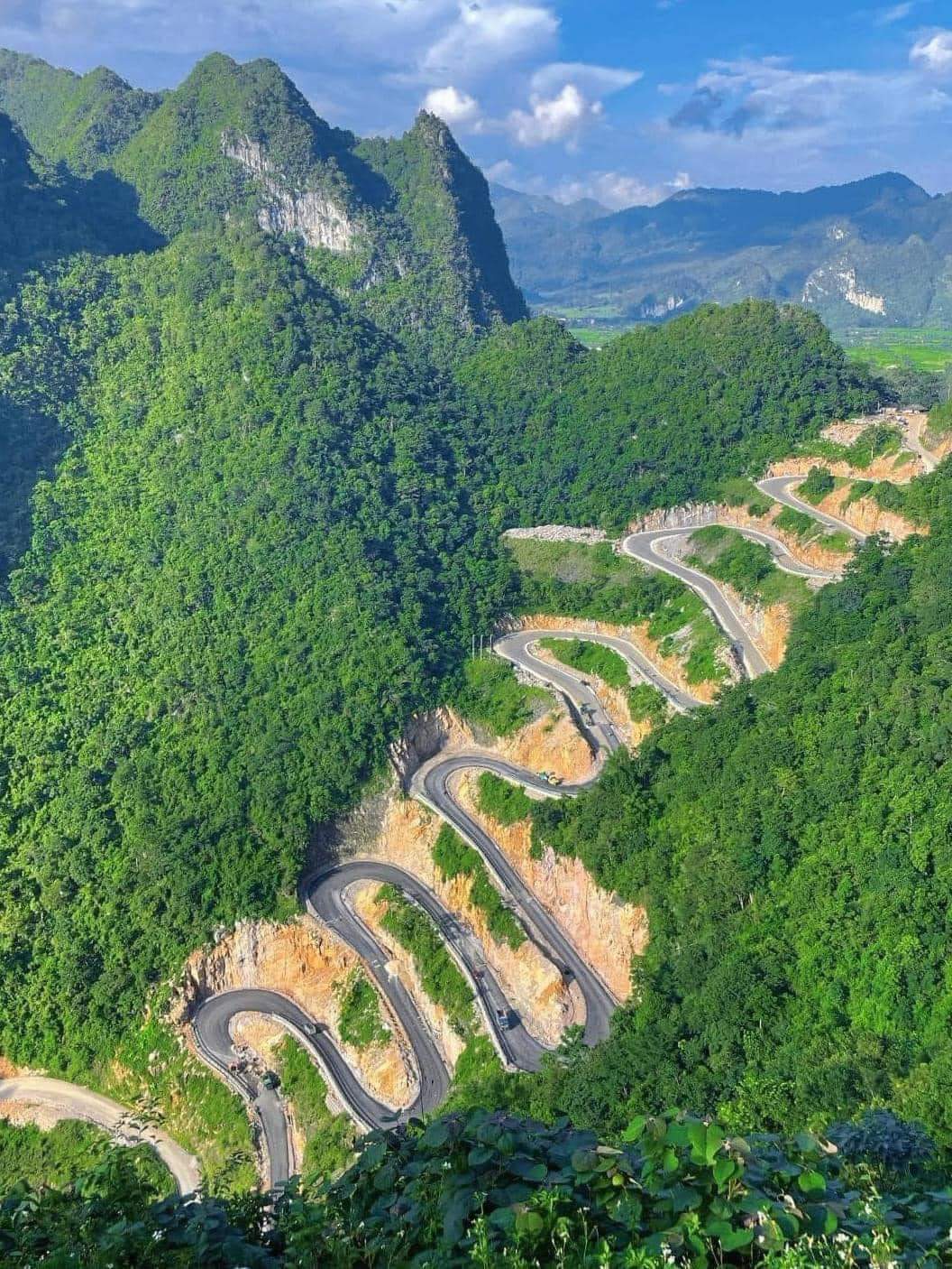 Aerial view of Me Pia Pass 14 Storey