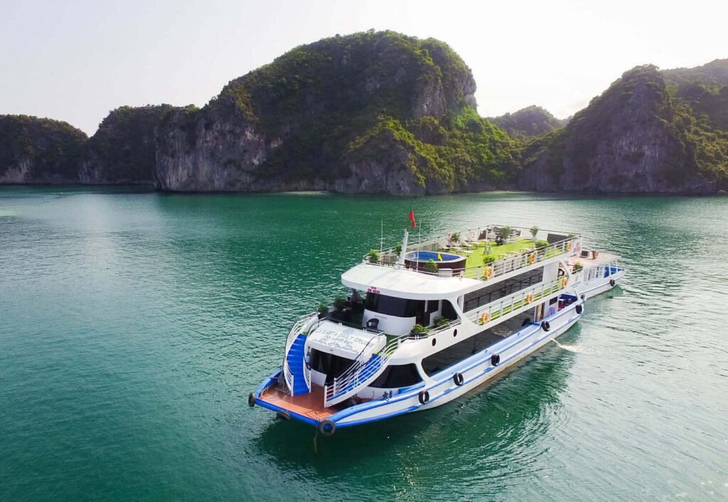 La Casta Premier Cruise: A Luxurious 1-Day Ha Long Bay Experience