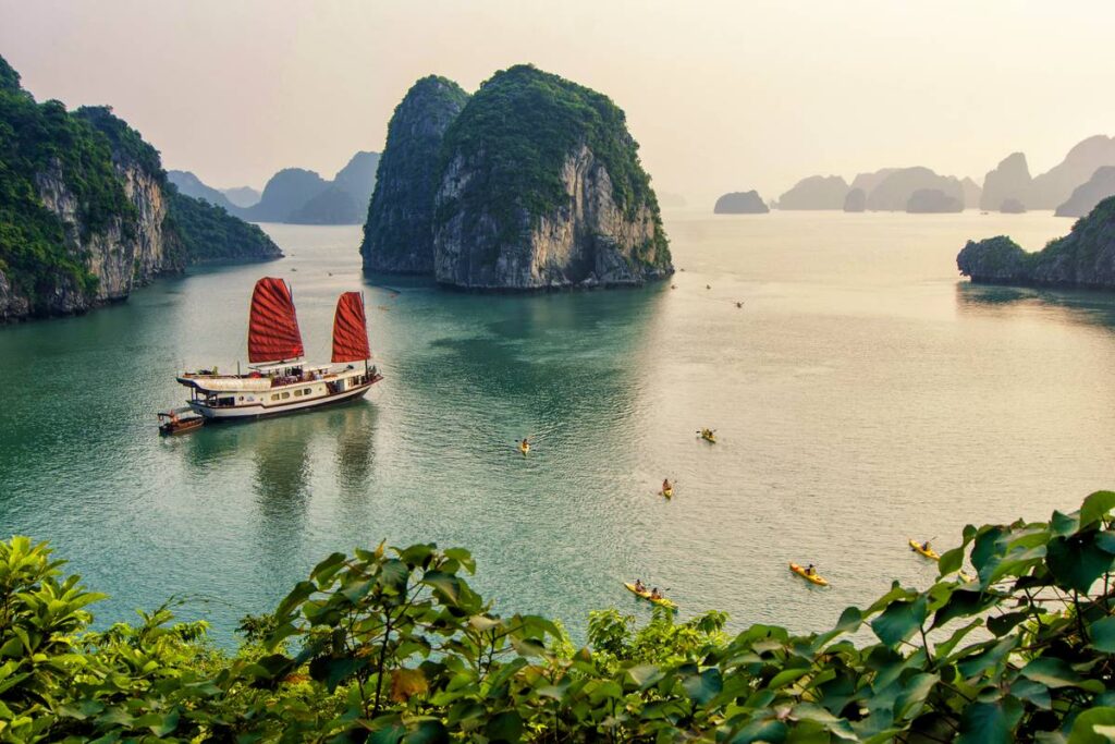 Highlighted North Vietnam Tour