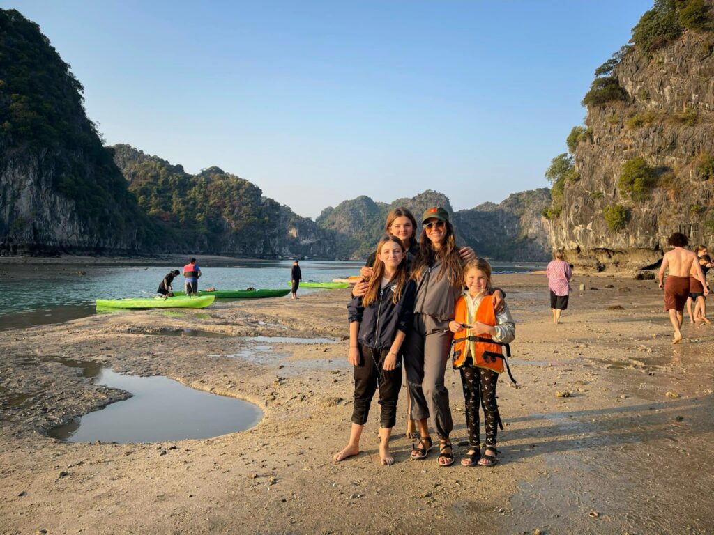 RENEA: The Boutique Cruises to Explore the Untouched Beauty of Bai Tu Long Bay