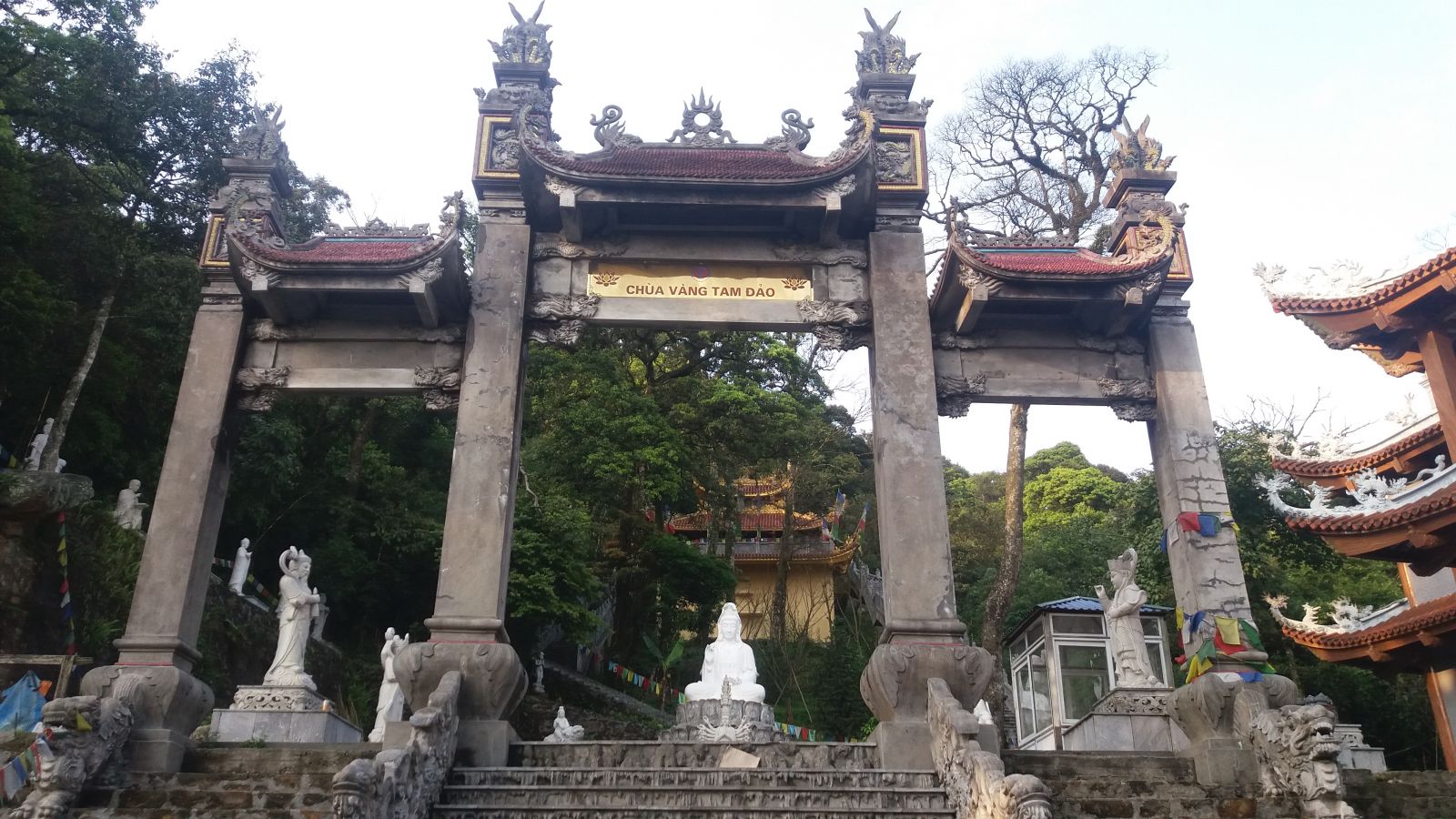 Tam Dao Day Tour - Pagoda