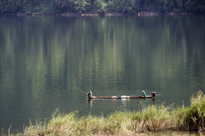 the peace of Ba Be lake