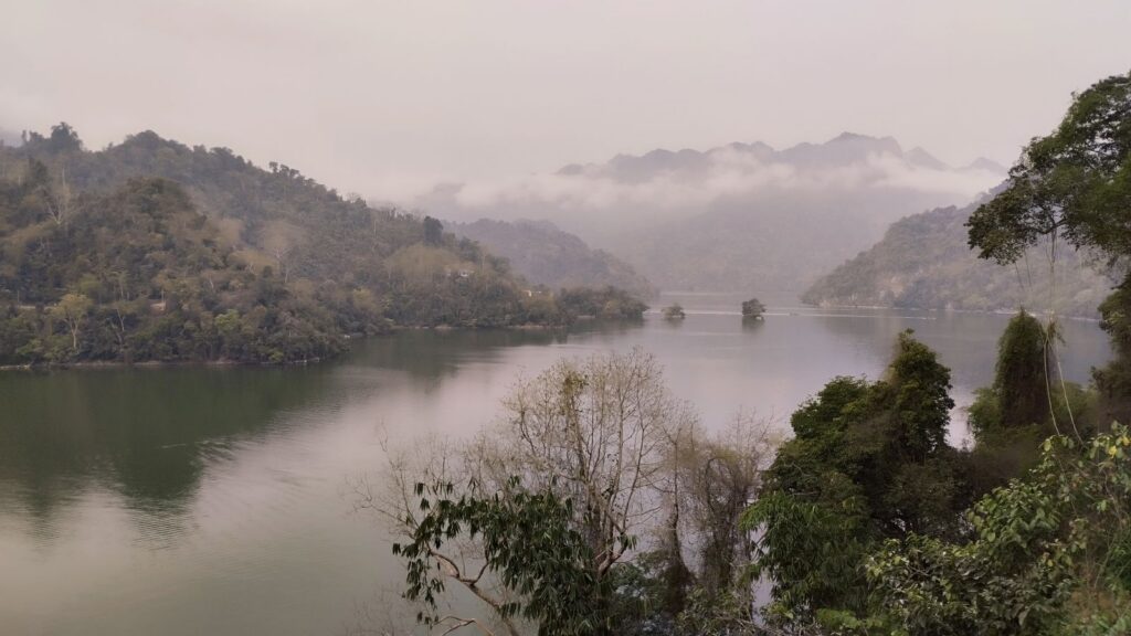 Northeast Vietnam Adventure : 8-Day Tour to Bac Son Valley, Ba Be Lake, Ban Gioc Watergfall & Ha Giang Loop