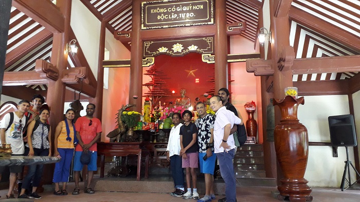 Trek to King Peak & visit to Uncle Ho temple