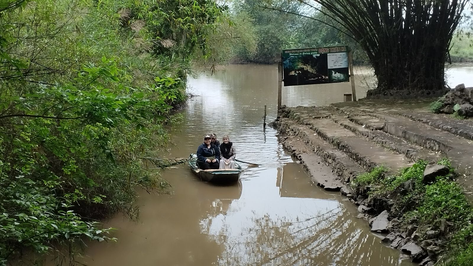 Tam Coc boat ride