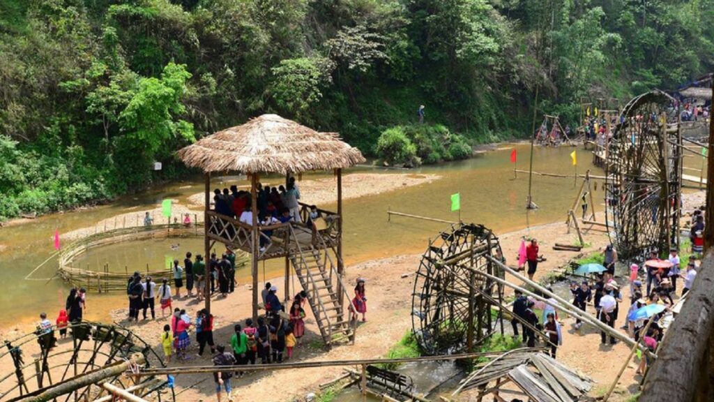 Sapa Tour By Bus From Hanoi – 2 Days, Overnight in hotel