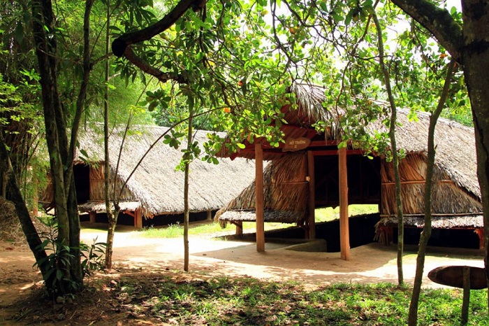 Cu Chi tunnels