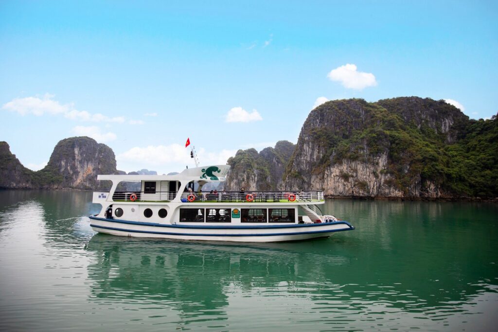 Bai Tu Long Bay Day Cruise on La Muse: A Peaceful Escape into Untouched Nature