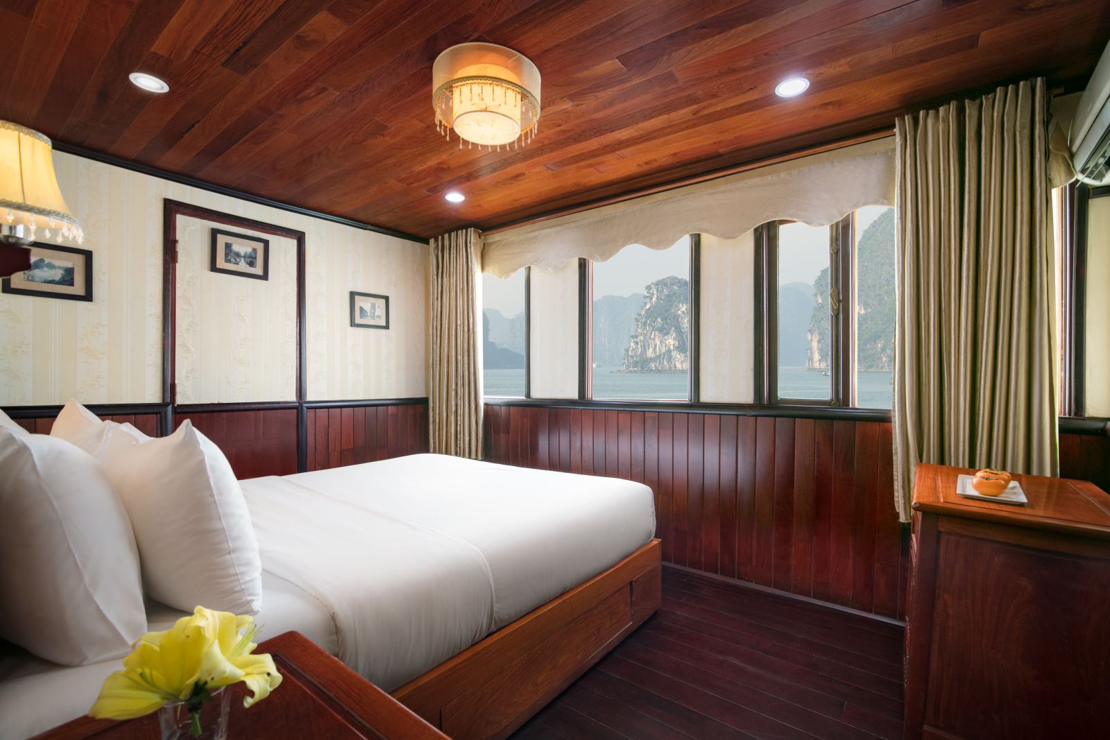 Double rooms on Garden Bay Legend Cruise