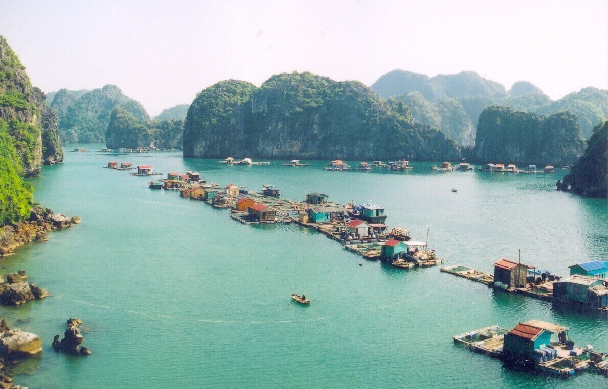 Halong bay - Hanoi tour package