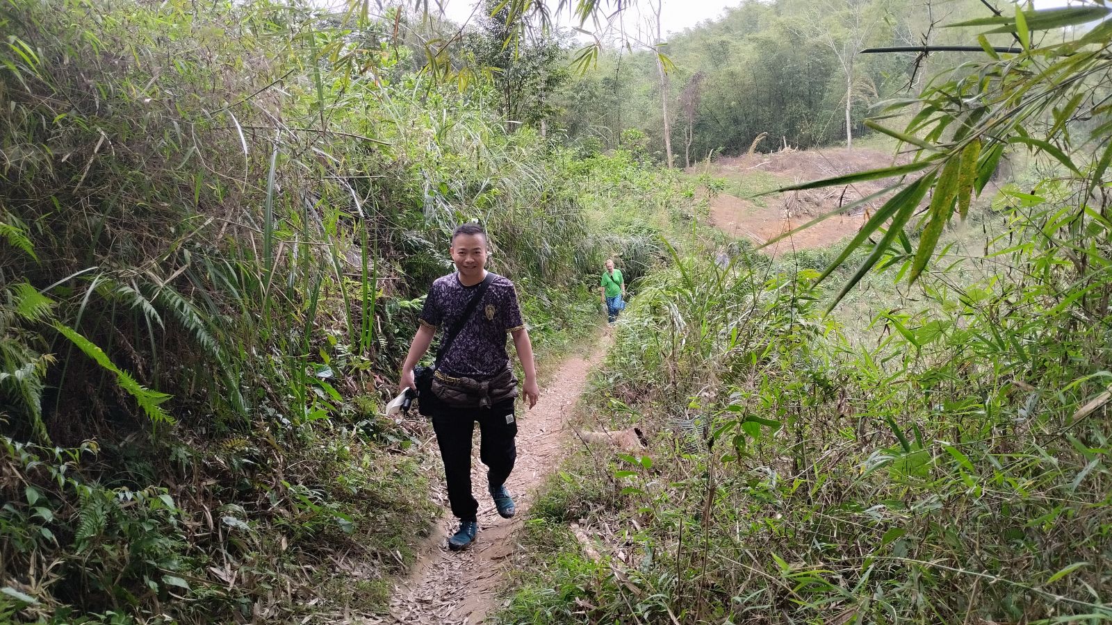 Hiking Kho Muong