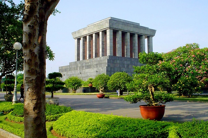 HCM mausoleum - Hanoi