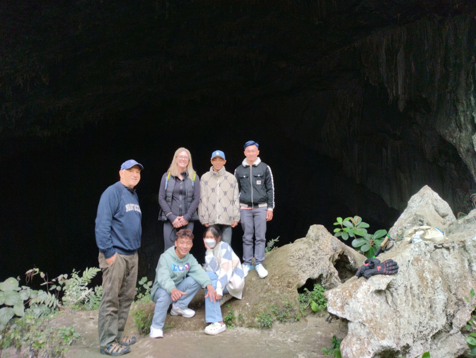 Kho Muong cave visit