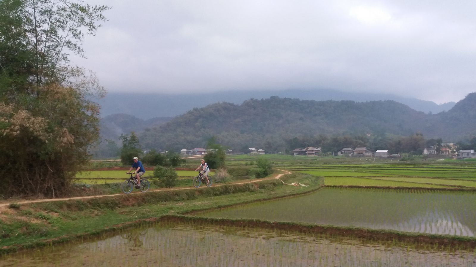 Mai Chau Tours-biking