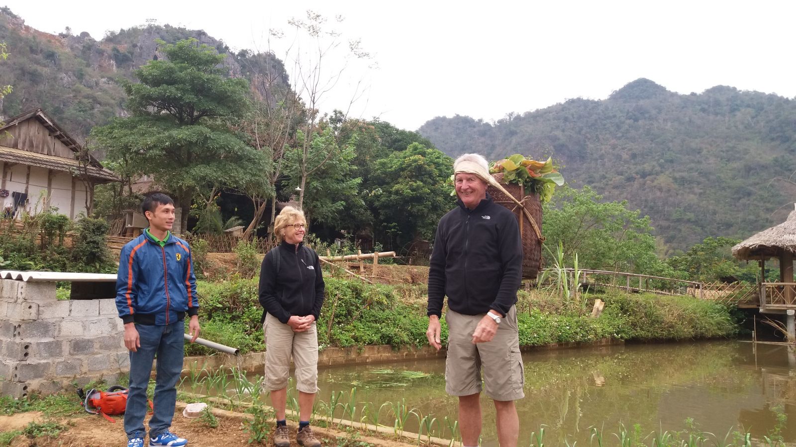 Mai Chau Tours-with local life
