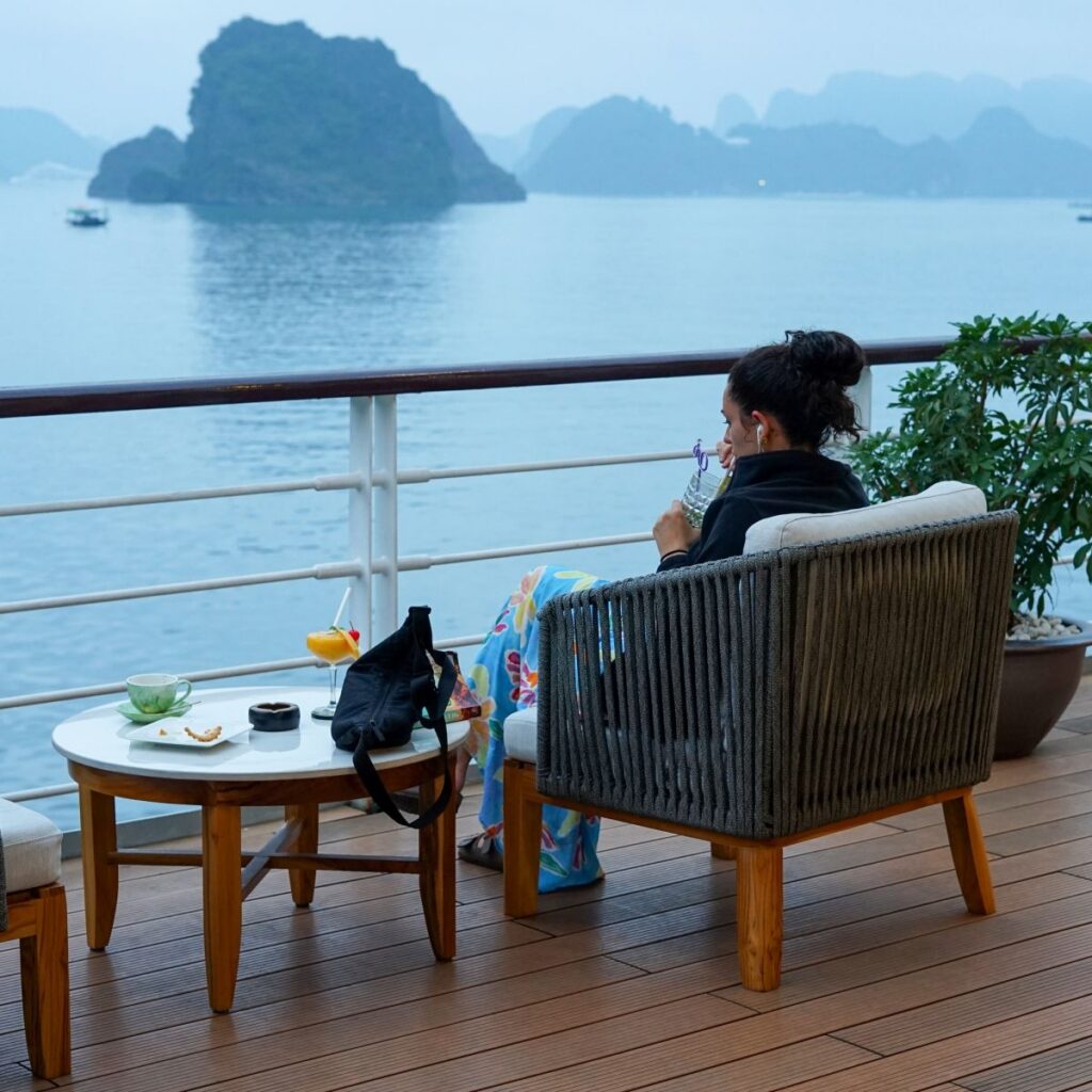 Mon Cheri Cruise: Premium Escape to Halong Bay and Lan Ha Bay