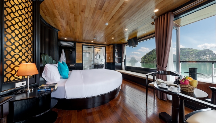 Moon Suite Cabin - Serinity Cruise