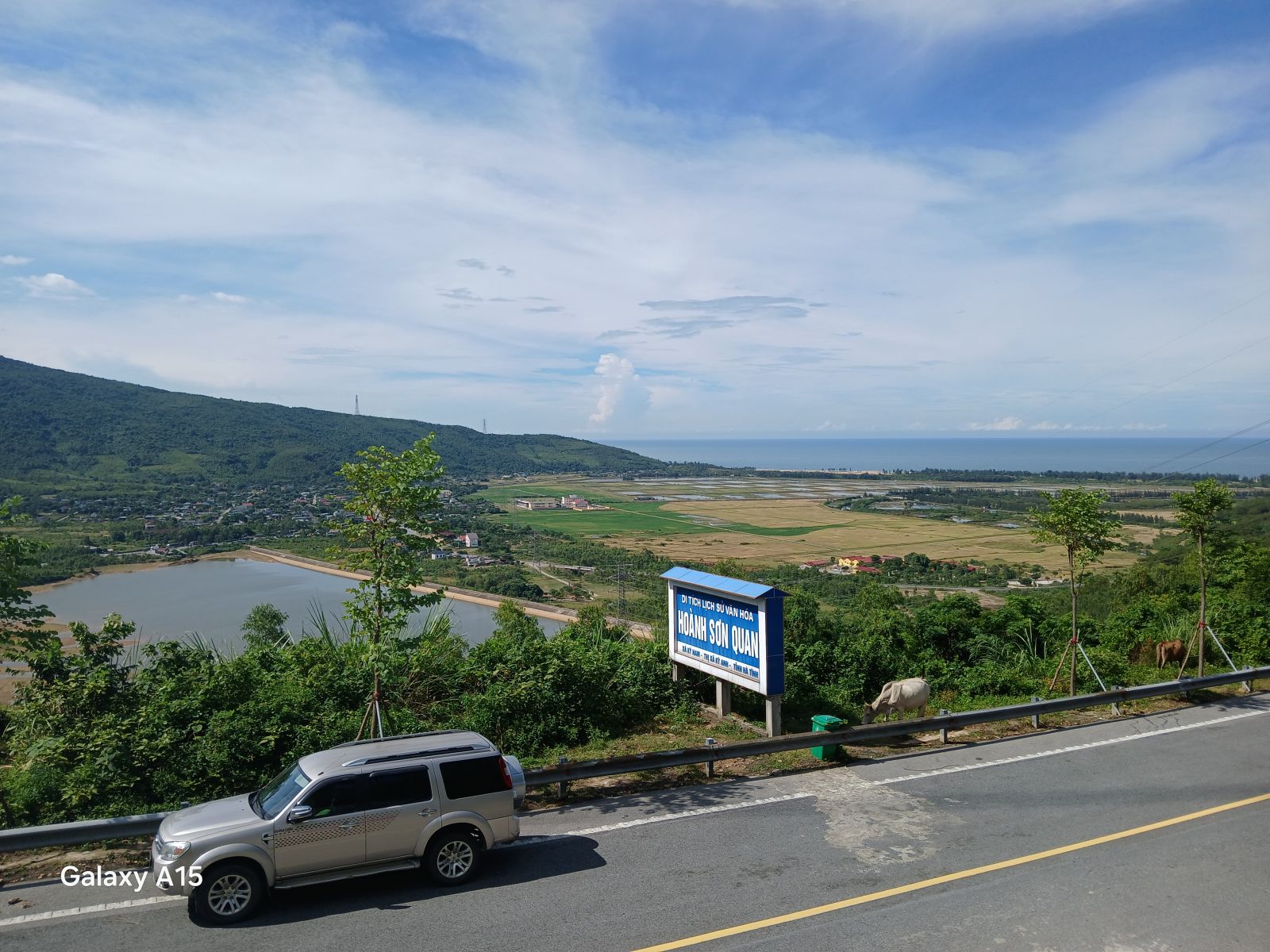 Ngang Pass - Central Vietnam Tour by Car