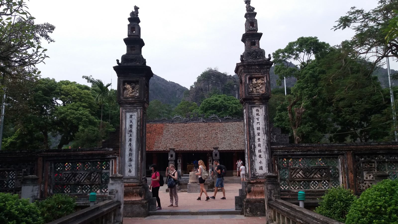 Ninh Binh Tours to Hoa Lu ancient capital