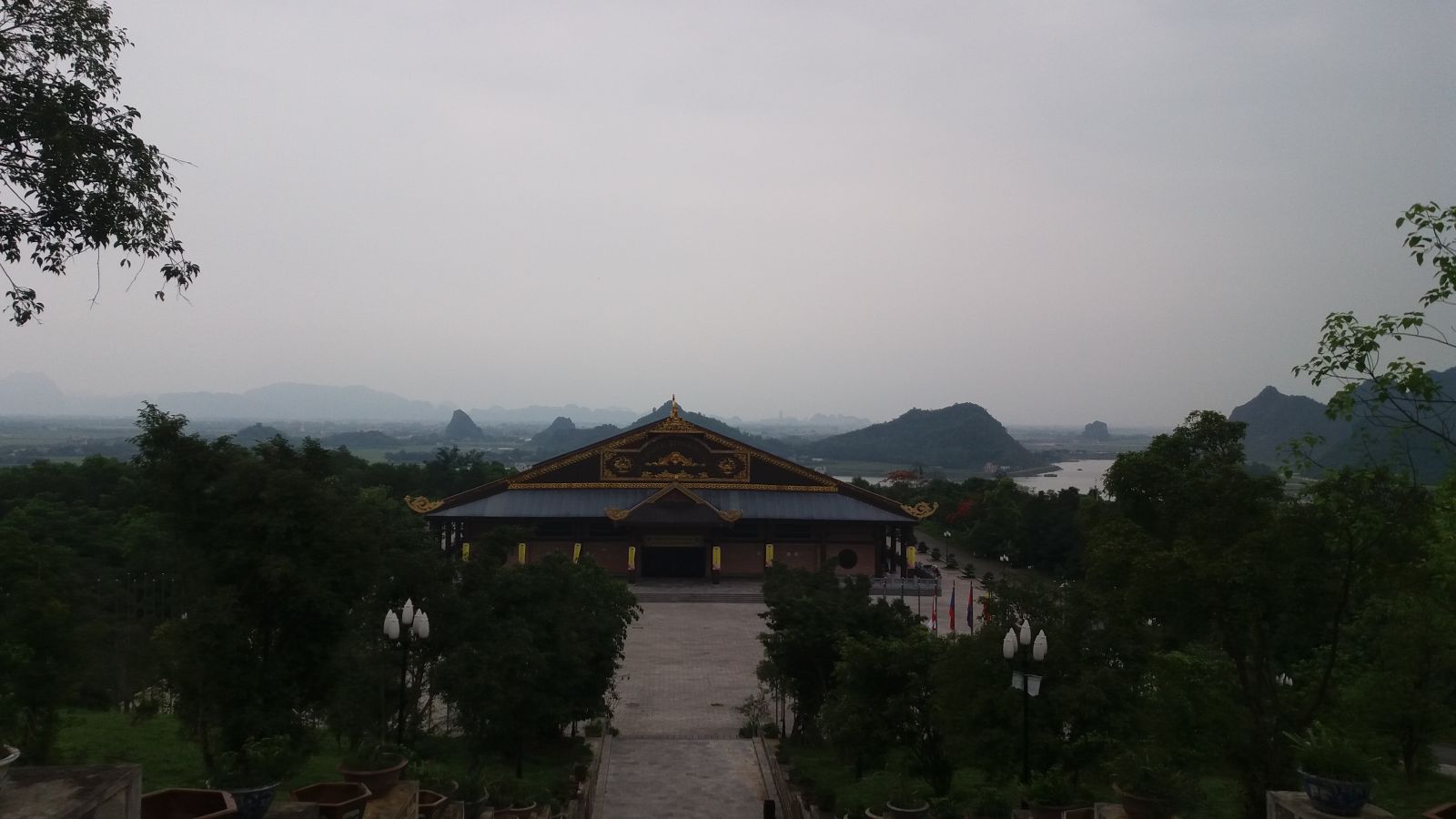 Ninh Binh day tour to Bai Dinh Pagoda