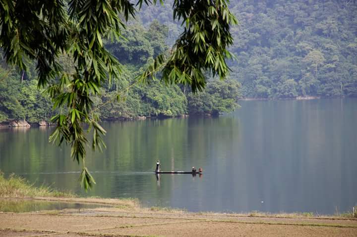 Northeast Vietnam Tour to Ba Be lake