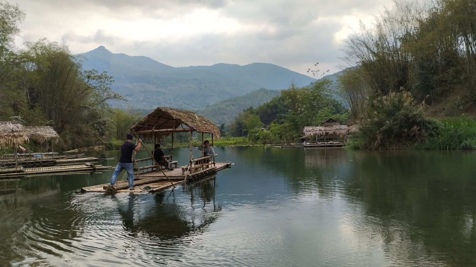 Rafting in Pu Luong