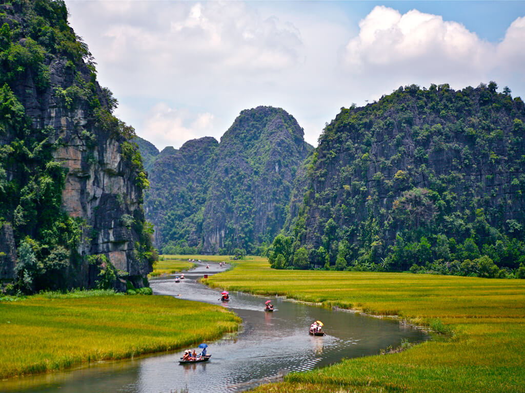 Mua Cave- Tam Coc view