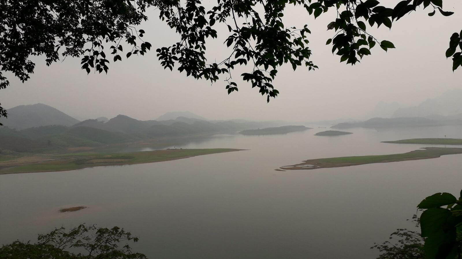 The view of Thac Ba lake at sunset