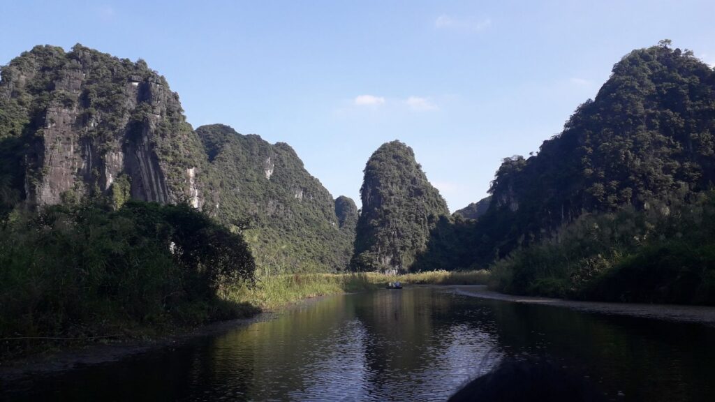 Best of Ninh Binh: Sacred Bai Dinh Pagoda & Scenic Trang An Boat Ride