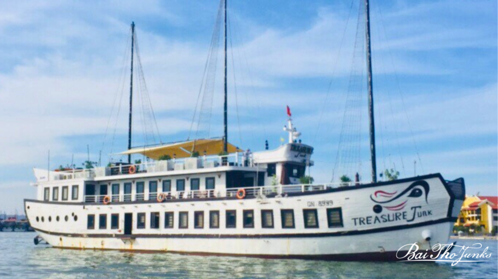 Escape the Crowds: Treasure Junk Cruise to Bai Tu Long Bay