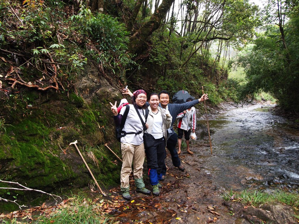 Trek the roof of Indochina