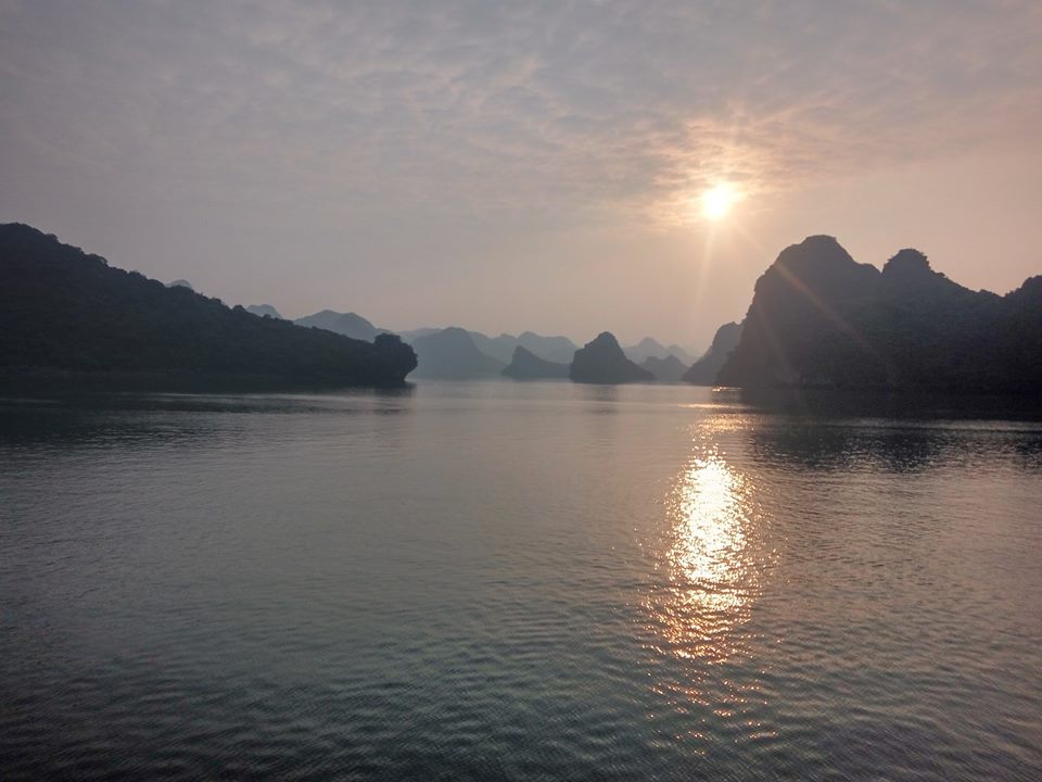 Sunset on Halong bay - Pamela Cruise