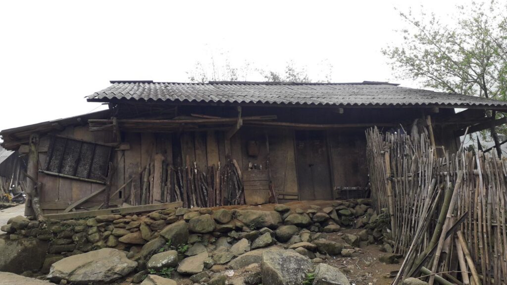 Hidden & Authentic Sapa: Day Trek to Ban Khoang, Ta Giang Phin Villages & Love Waterfall