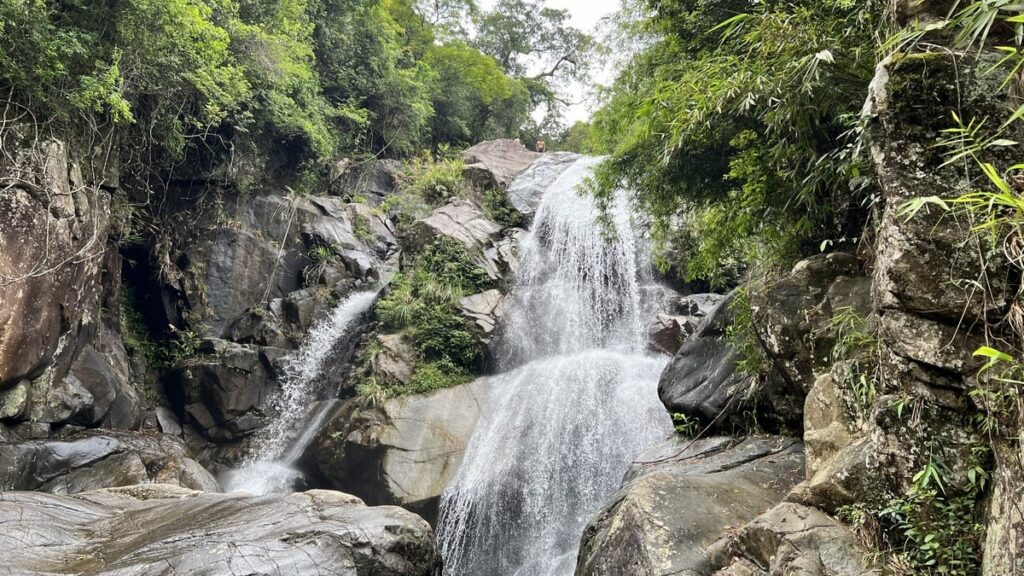 Binh Lieu Hiking & Halong Bay Cruise – 2 Day Nature Escape